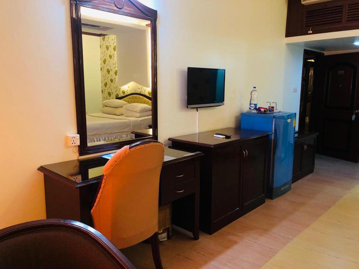 Grand Park Hotel Chittagong Luaran gambar